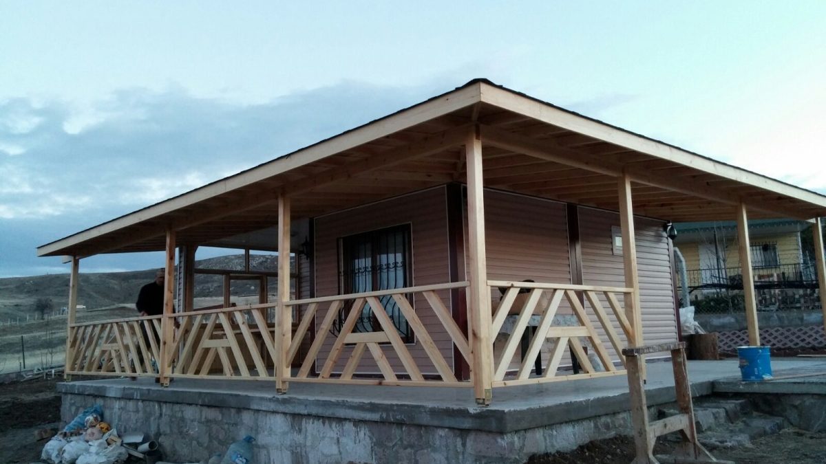 Ahşap Ev Balkon Sundurma