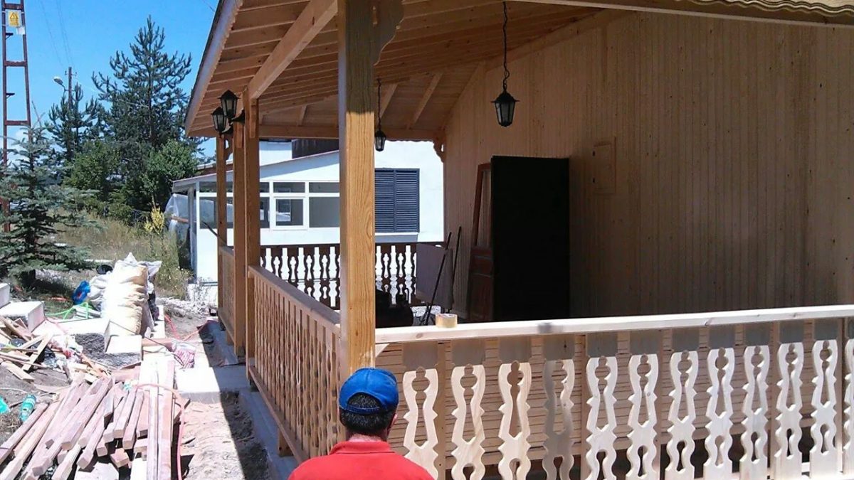 Ahşap Sundurmalı Veranda Yapımı