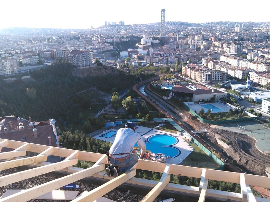 Teras Ahşap İskelet Yapımı